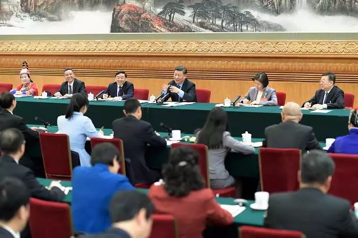共和國是紅色的！習(xí)近平今年兩會這樣談“初心”(圖3)